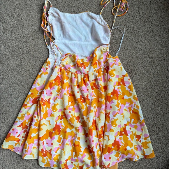 Princess Polly Dress - Picture 2 of 3